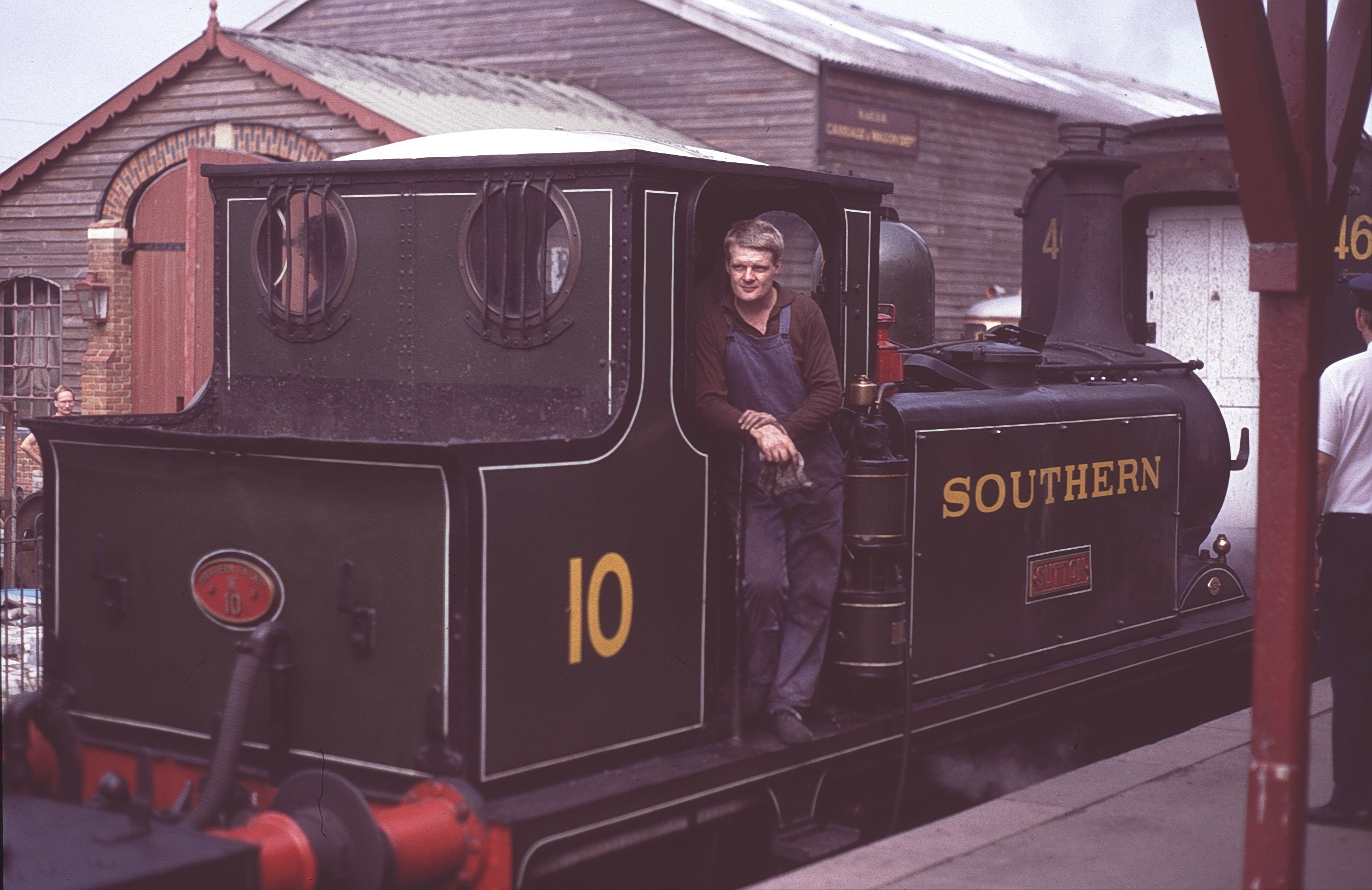 KESR ex SR Terrier 0 6 0T 10 SUTTON